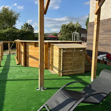 Le Petit Paddock Holiday home Villeneuve-les-Cerfs